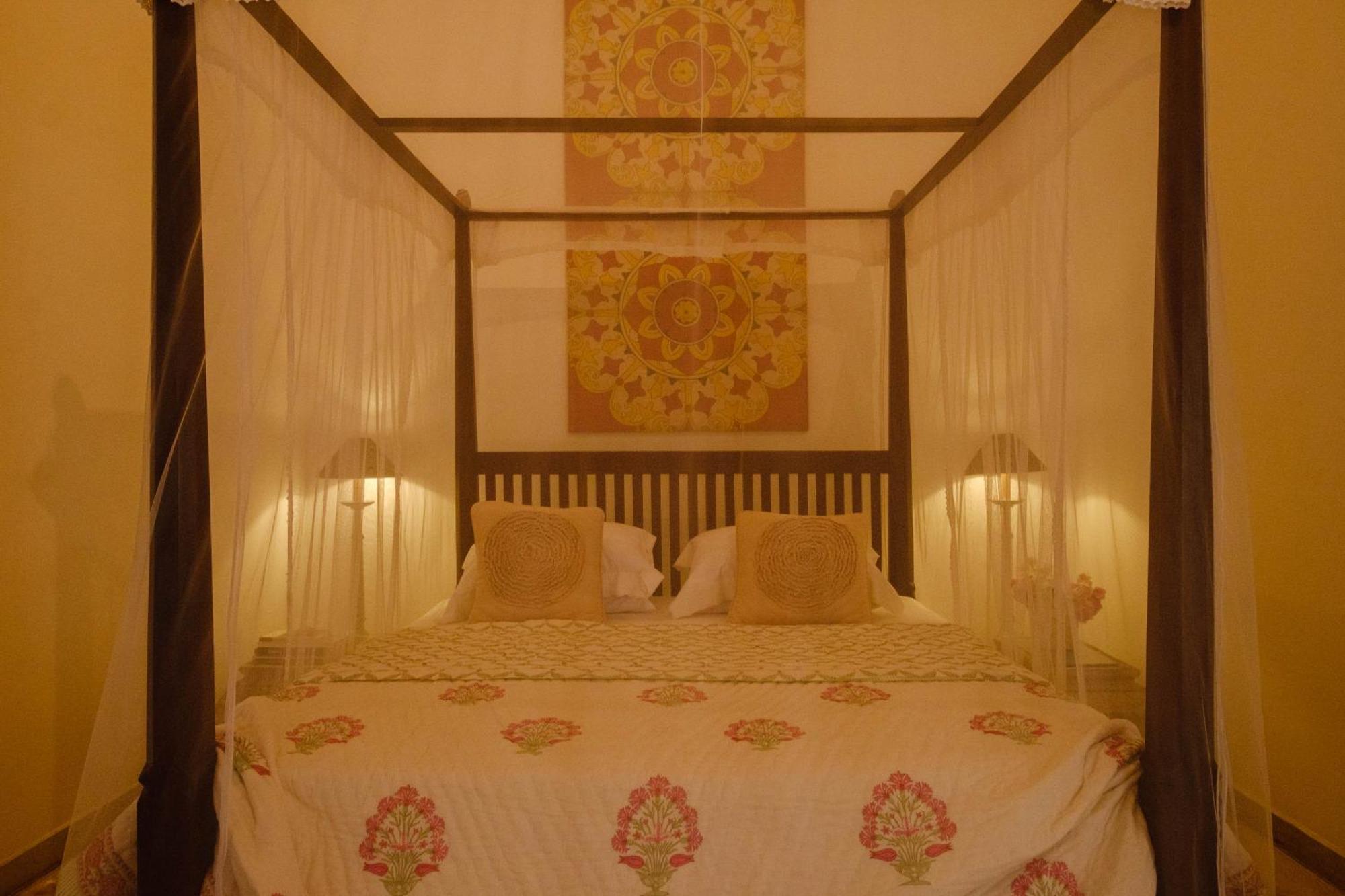 Treasure Rock Bed & Breakfast คิรินดา ภายนอก รูปภาพ