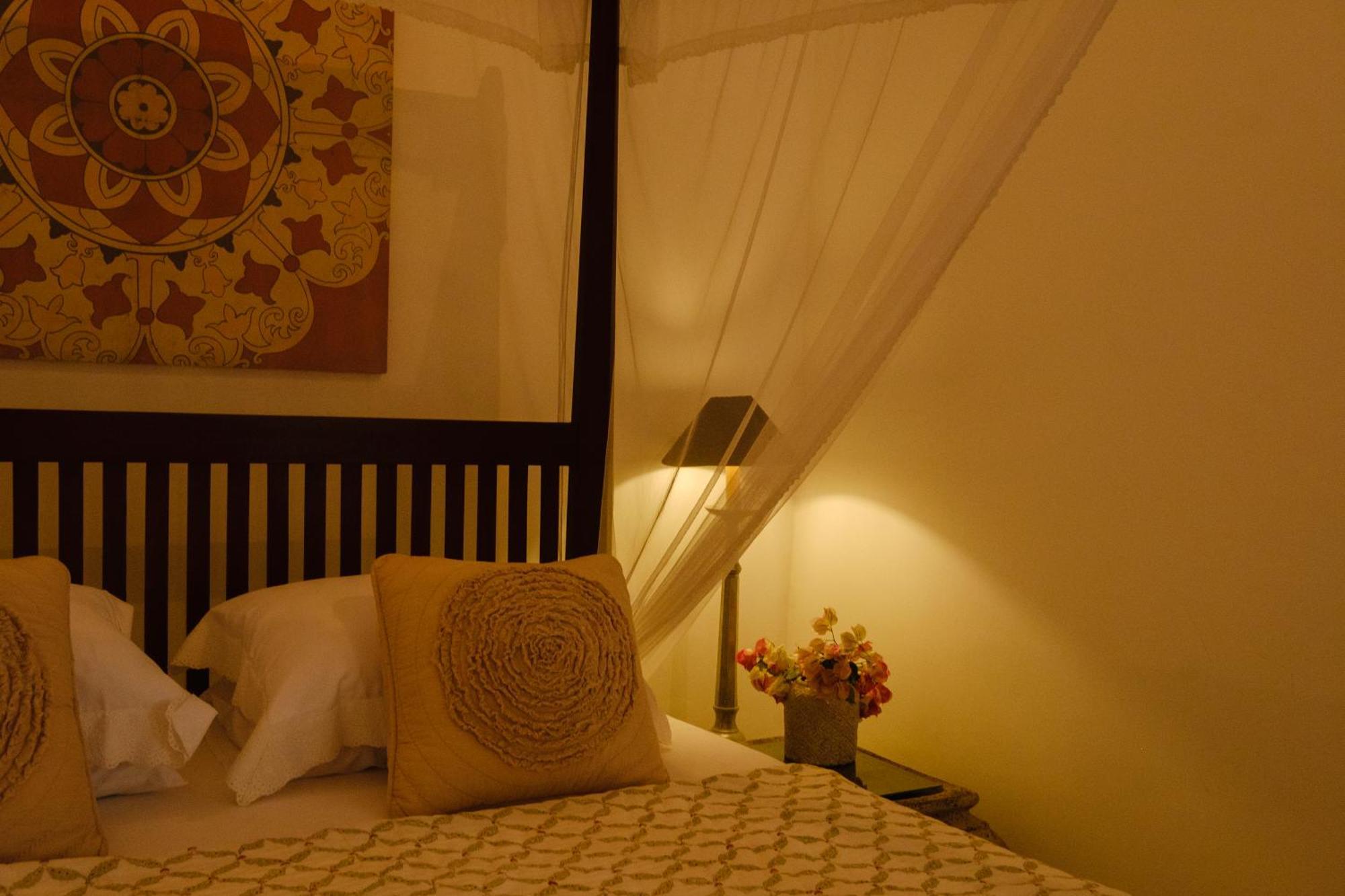 Treasure Rock Bed & Breakfast คิรินดา ภายนอก รูปภาพ